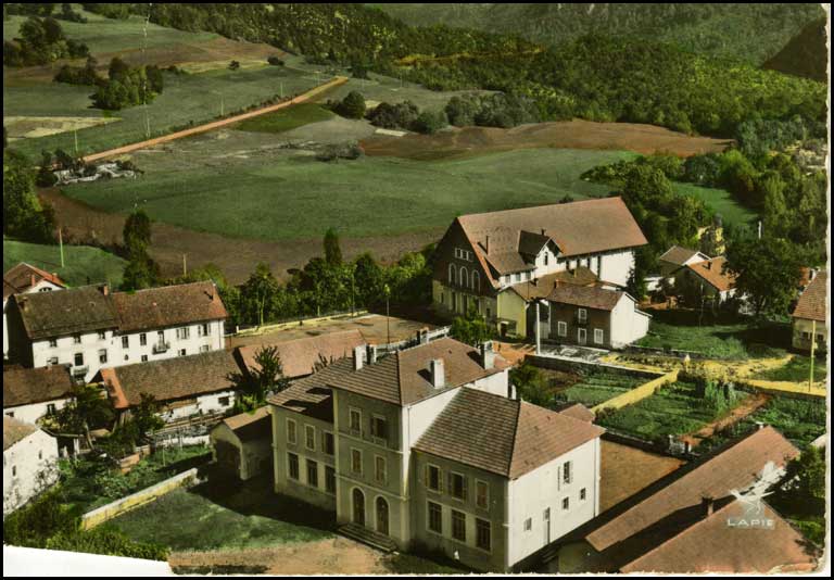 Champfromier CP n° 0128