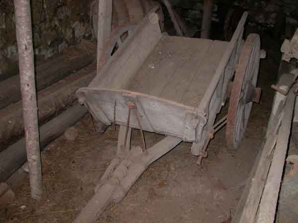 Tombereau &agrave;  bascule