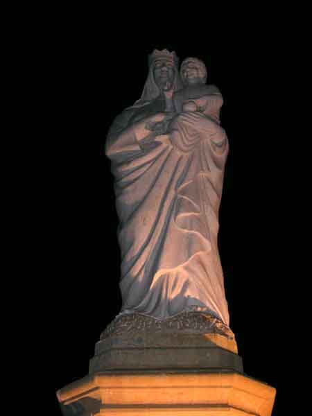 Plein phare sur la Vierge de Champfromier